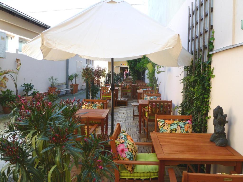 Hotel In Hernals Vienna Exterior photo